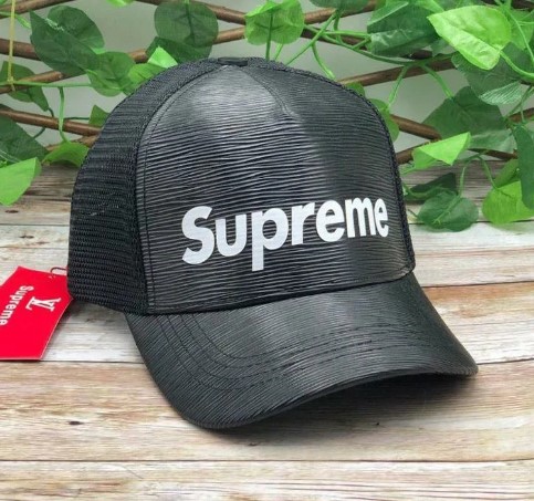 Можете ли вы отличить подделку от настоящей вещи (Supreme)?