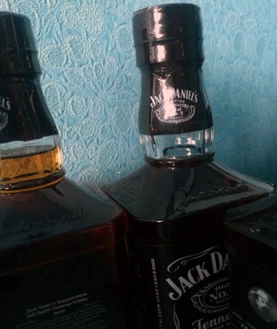 Как отличить Jack Daniels от подделок