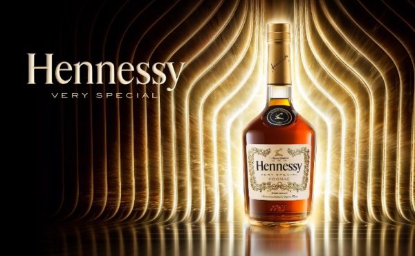 Как узнать, является ли бутылка коньяка Hennessy подлинной или поддельной?