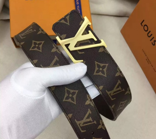 Как отличить настоящий Louis Vuitton от подделки?