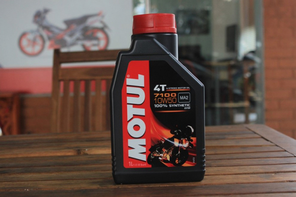 Особенности оригинального моторного масла Motul