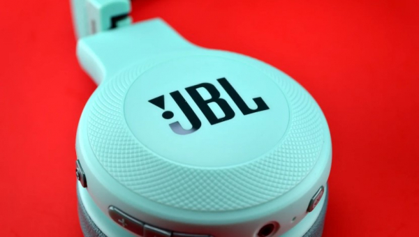 Как отличить подлинный продукт JBL от подделки?