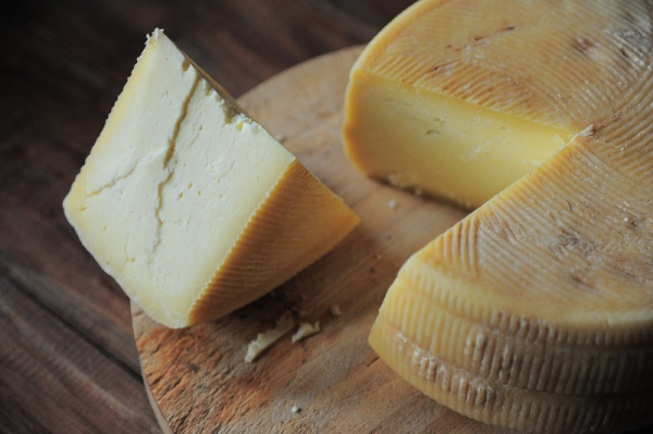Настоящий сыр или суррогат: 5 способов определить хороший продукт